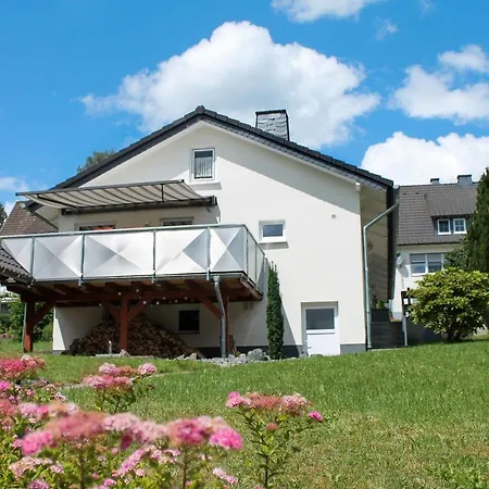 Pape Gleidorf * 슈말렌부르크